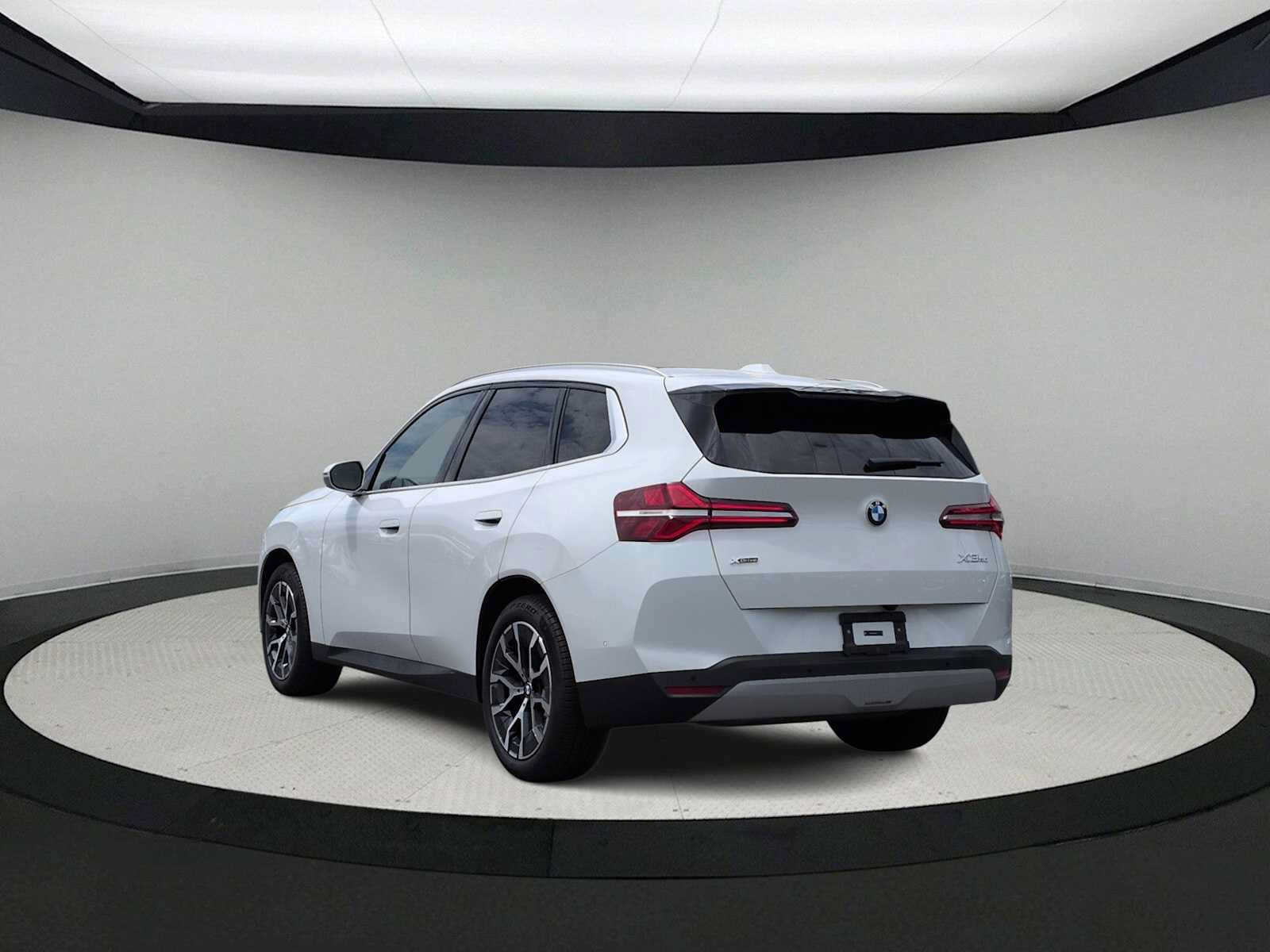 Used 2026 BMW X3 xDrive30i w/ Convenience Package AWD/4WD image 6