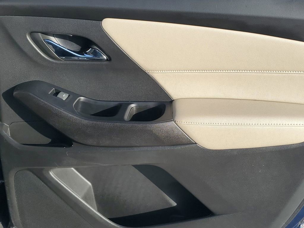 Used 2023 Chevrolet Traverse LS image 41