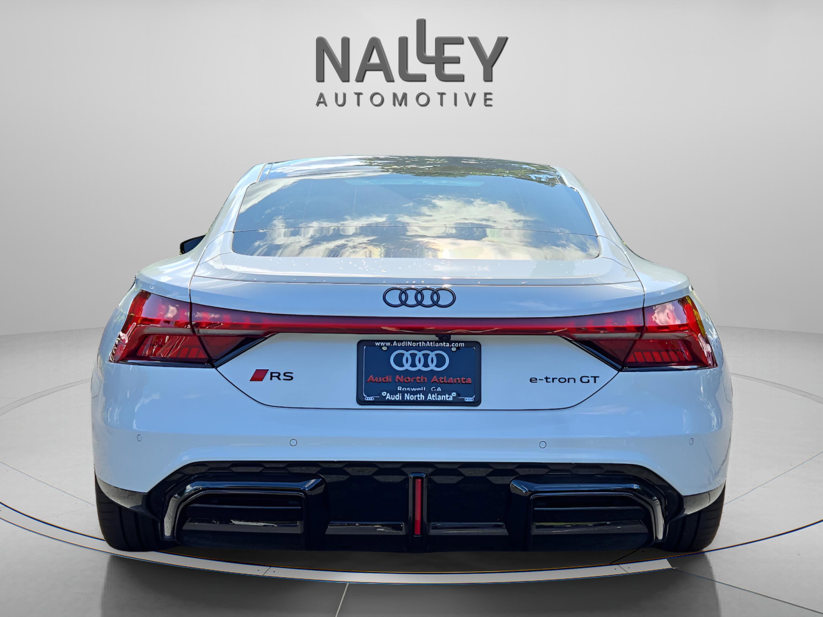 New 2025 Audi RS e-tron GT performance image 4