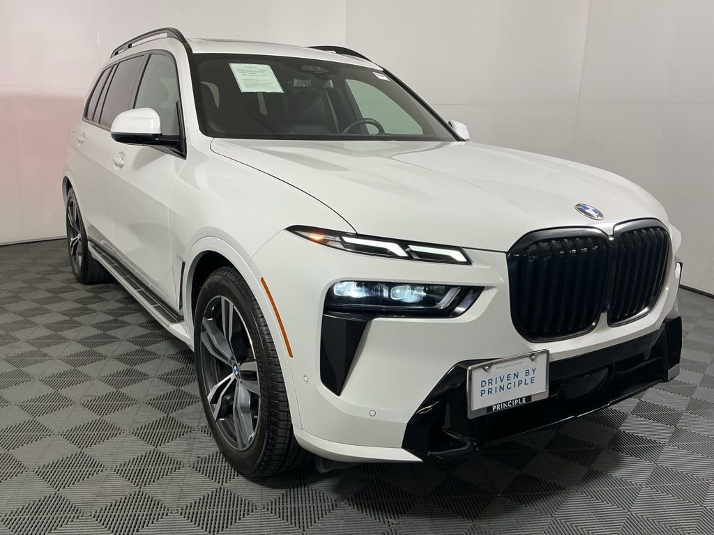 Certified 2023 BMW X7 xDrive40i w/ Executive Package image 4