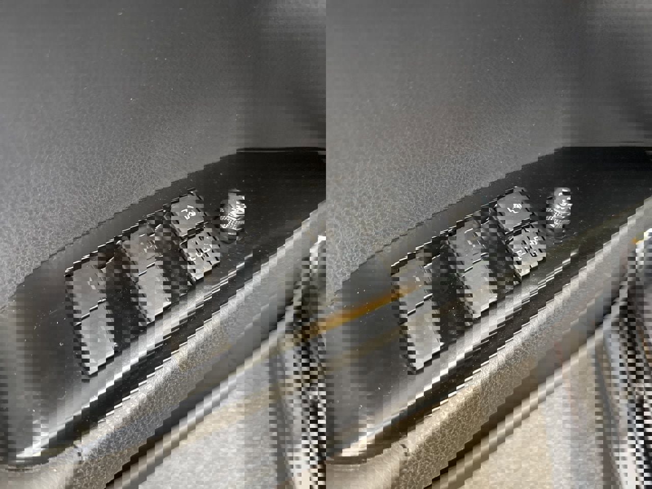 Used 2025 Toyota Camry SE w/ Convenience Package image 36