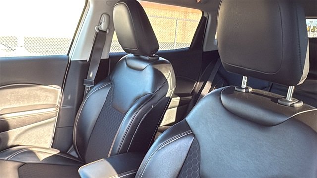 Used 2020 Jeep Compass Latitude w/ Cold Weather Group image 18