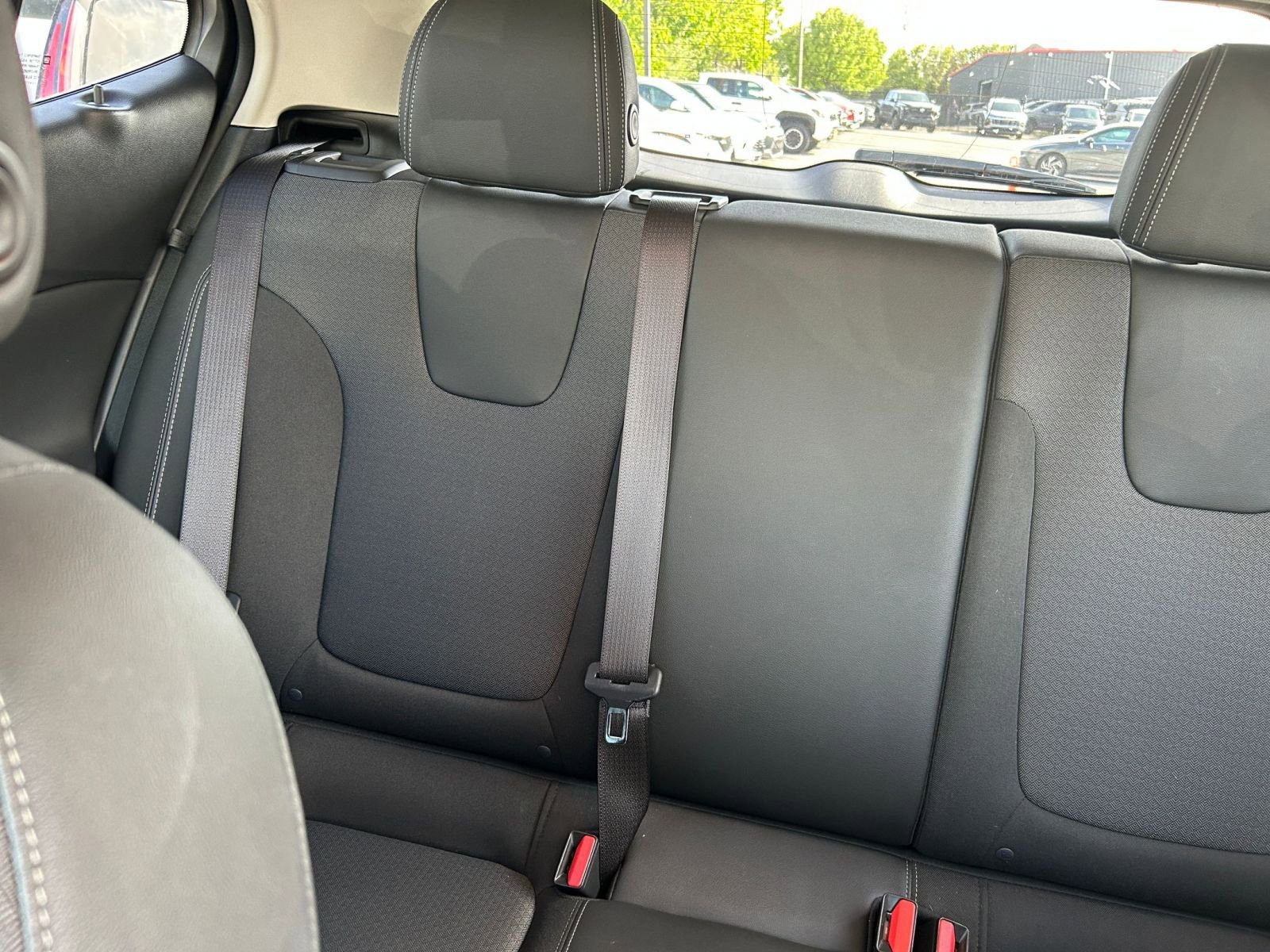 Used 2025 Buick Encore GX Preferred FWD image 34