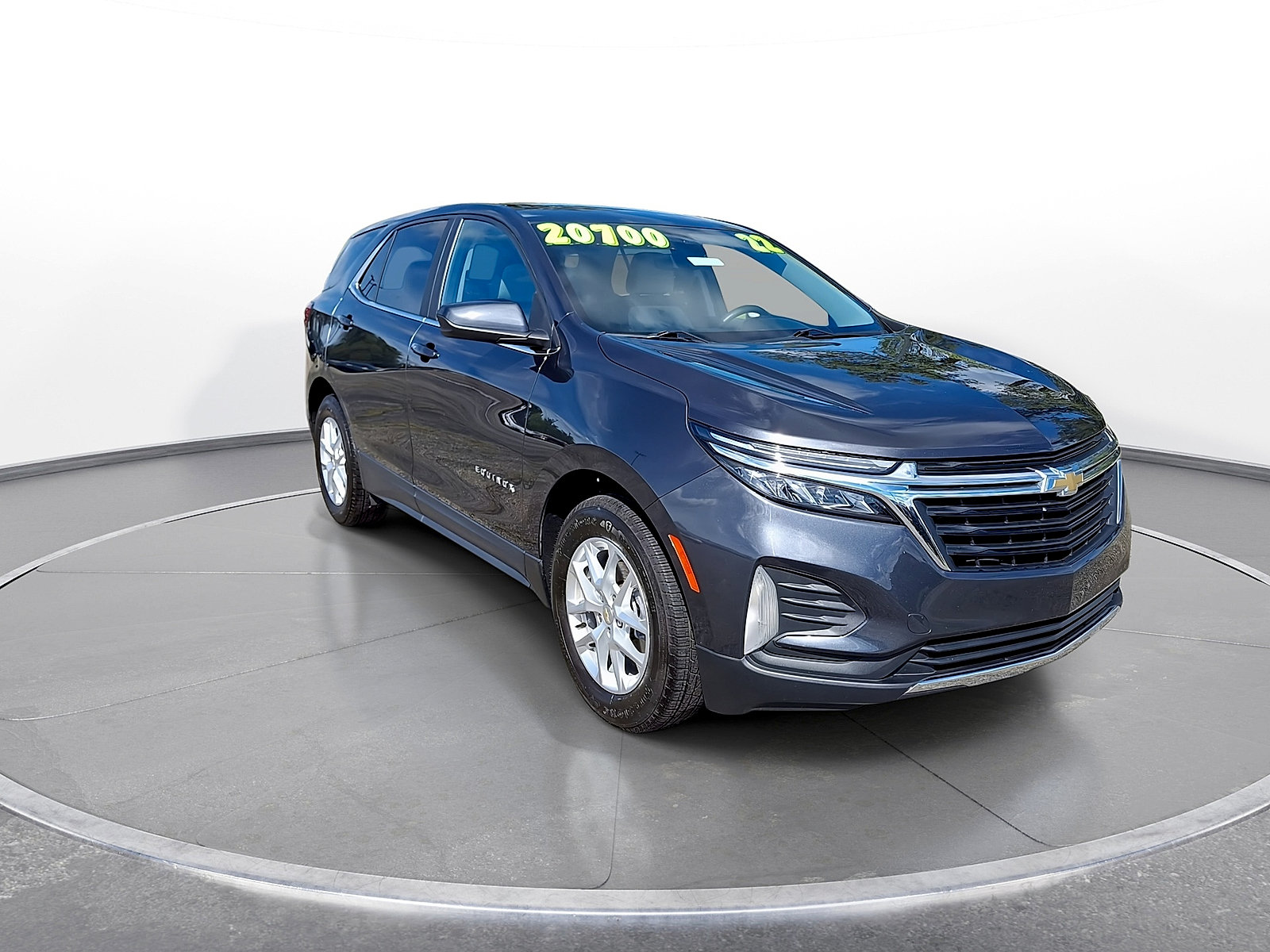 Used 2022 Chevrolet Equinox LT FWD image 2