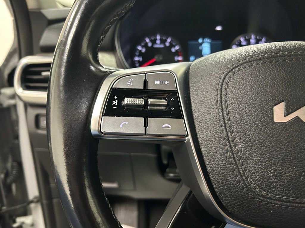 Used 2022 Kia Telluride EX w/ EX Premium Package image 23