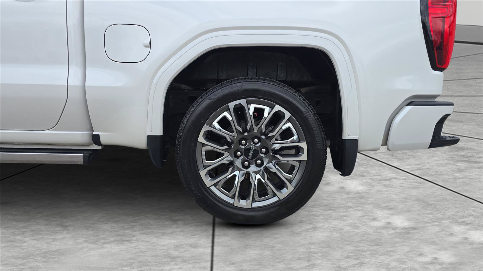 Used 2024 GMC Sierra 1500 Denali Ultimate AWD/4WD image 33
