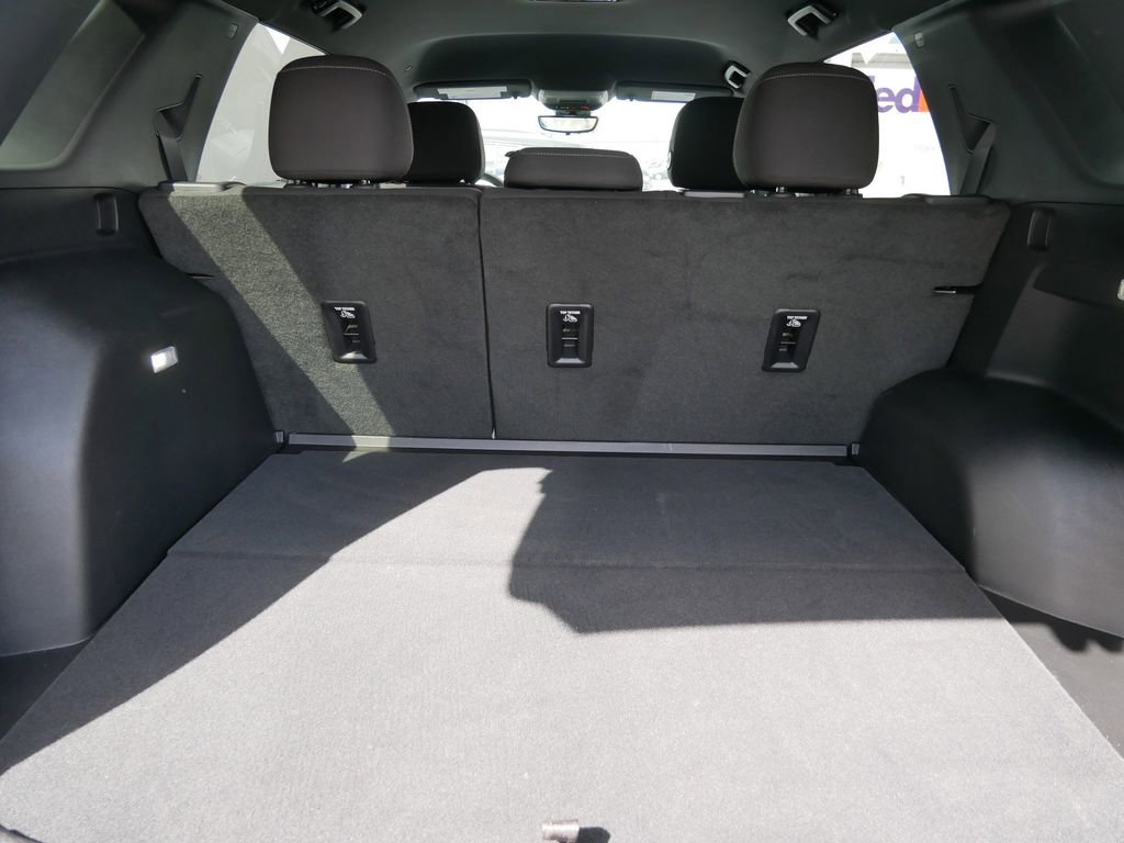New 2026 Chevrolet Equinox LT w/ Safety and Technology Package AWD/4WD image 8