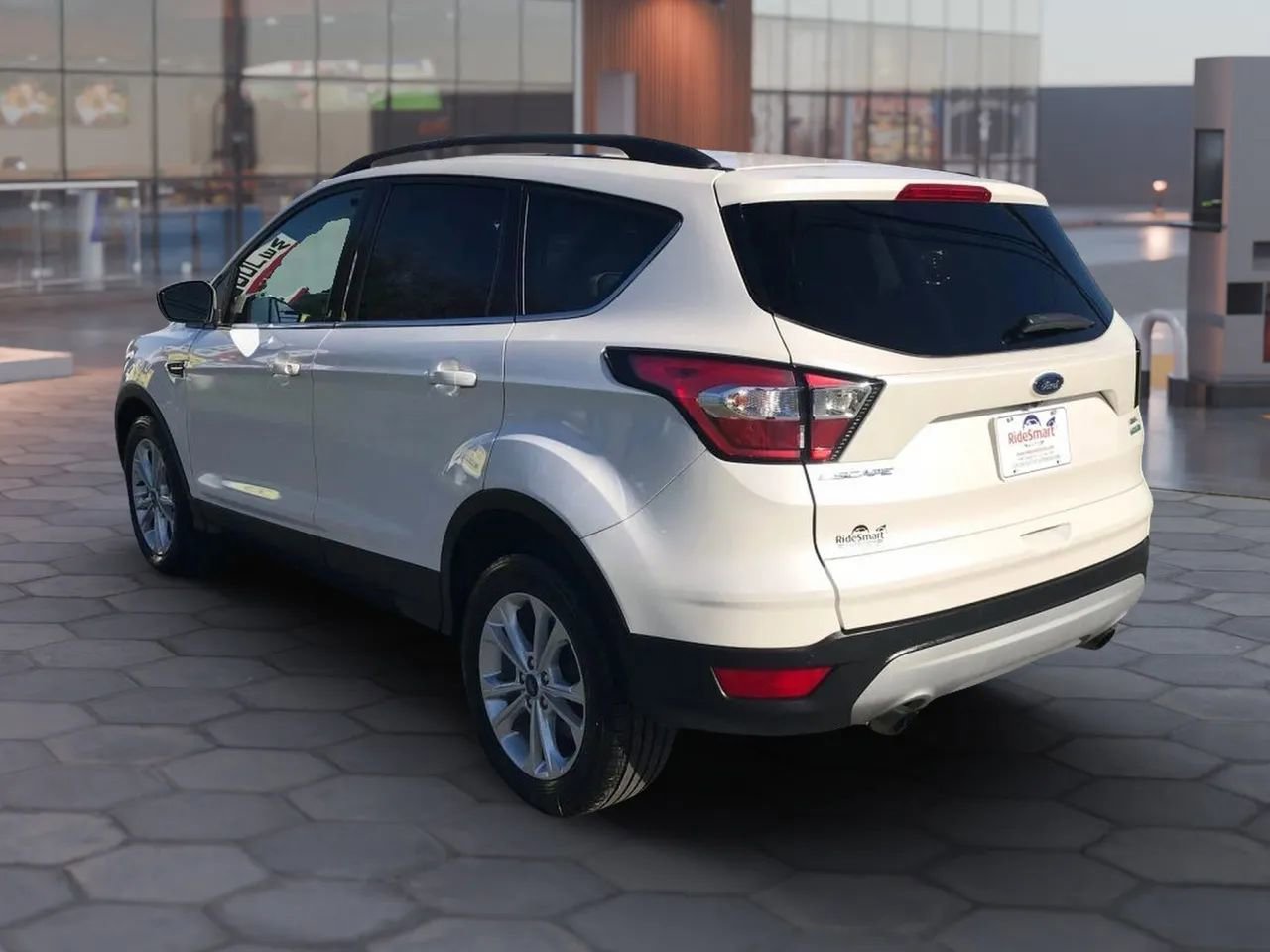 Used 2018 Ford Escape SEL w/ Ford Safe & Smart Package image 8