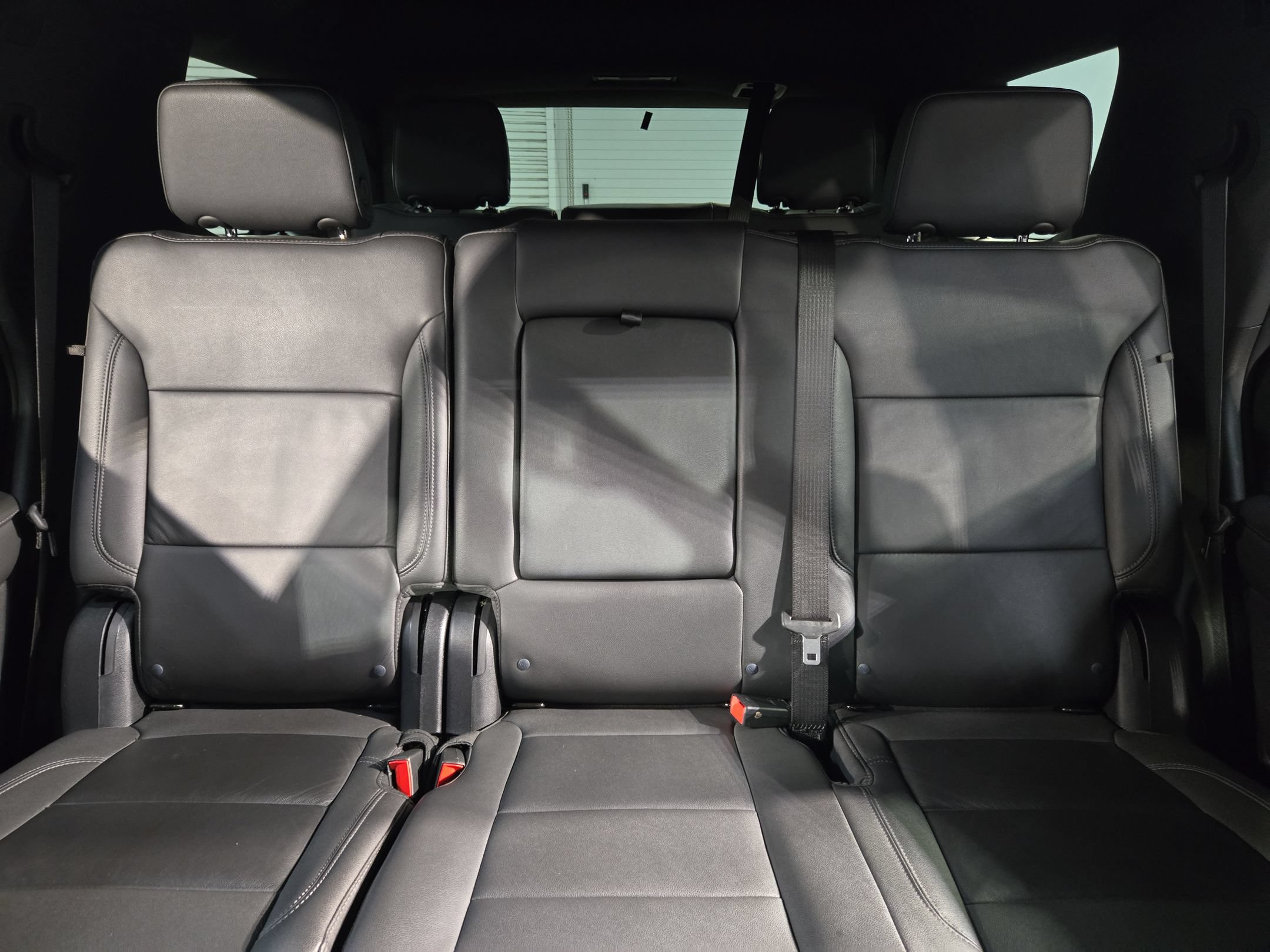 Used 2025 Chevrolet Tahoe Z71 AWD/4WD image 11