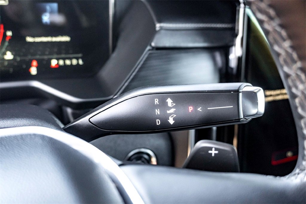 Used 2025 GMC Acadia Elevation image 21