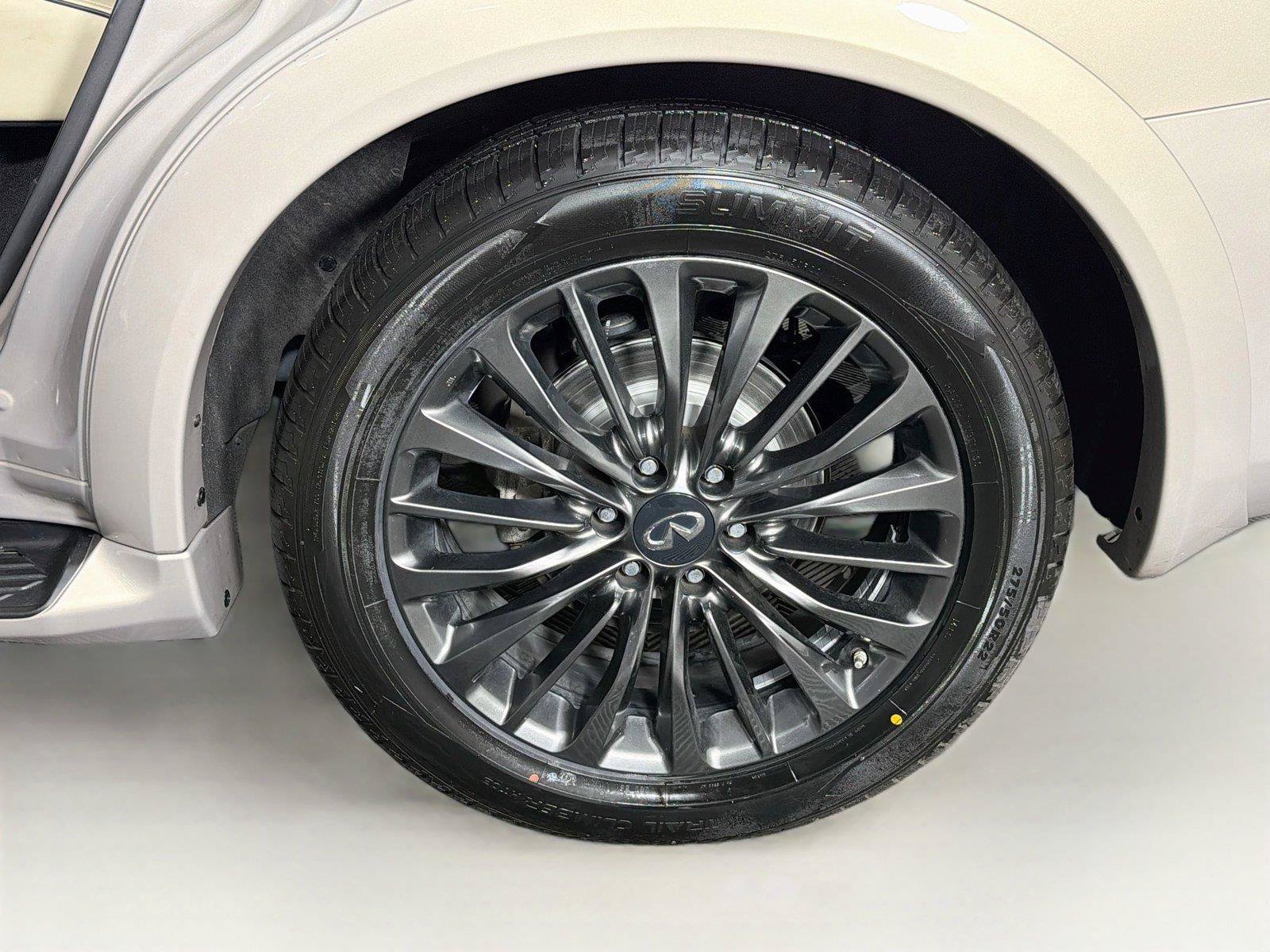 Used 2022 INFINITI QX80 Premium Select w/ All-Season Package AWD/4WD image 35
