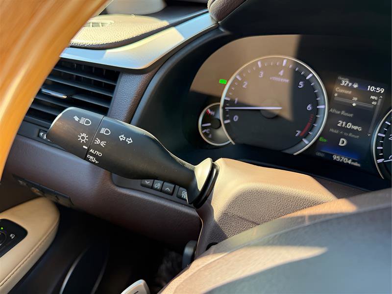 Used 2020 Lexus RX 350L FWD image 57