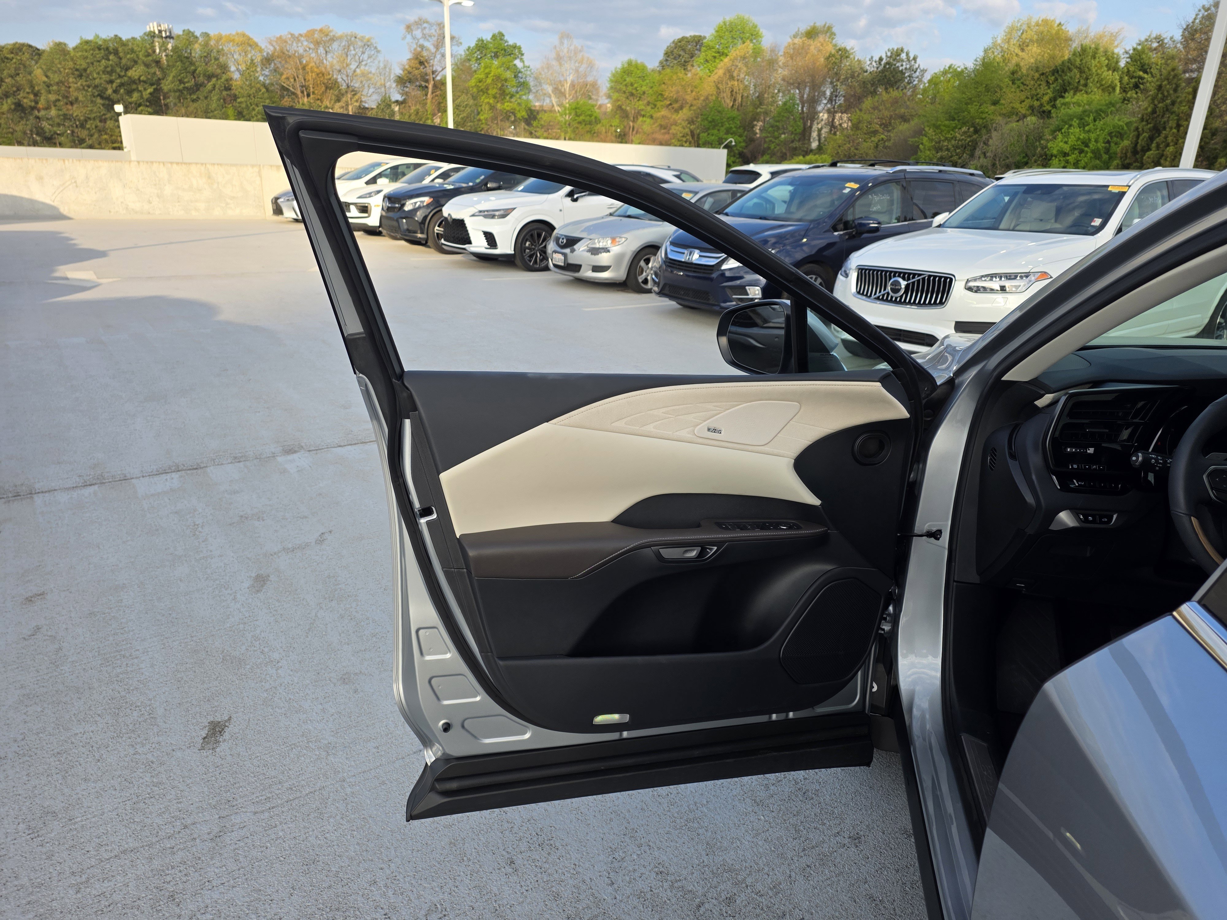 Used 2023 Lexus RX 350 w/ Cold Area Package image 9