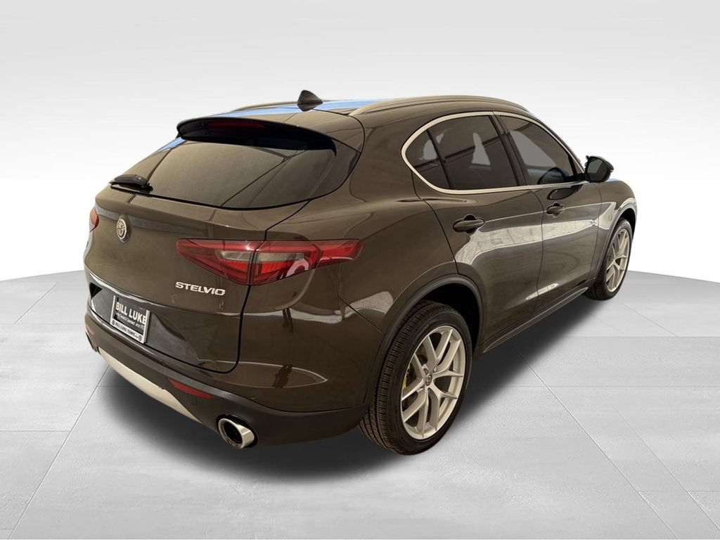 Used 2019 Alfa Romeo Stelvio Ti Lusso w/ Quick Order Package 22X Lusso AWD/4WD image 6