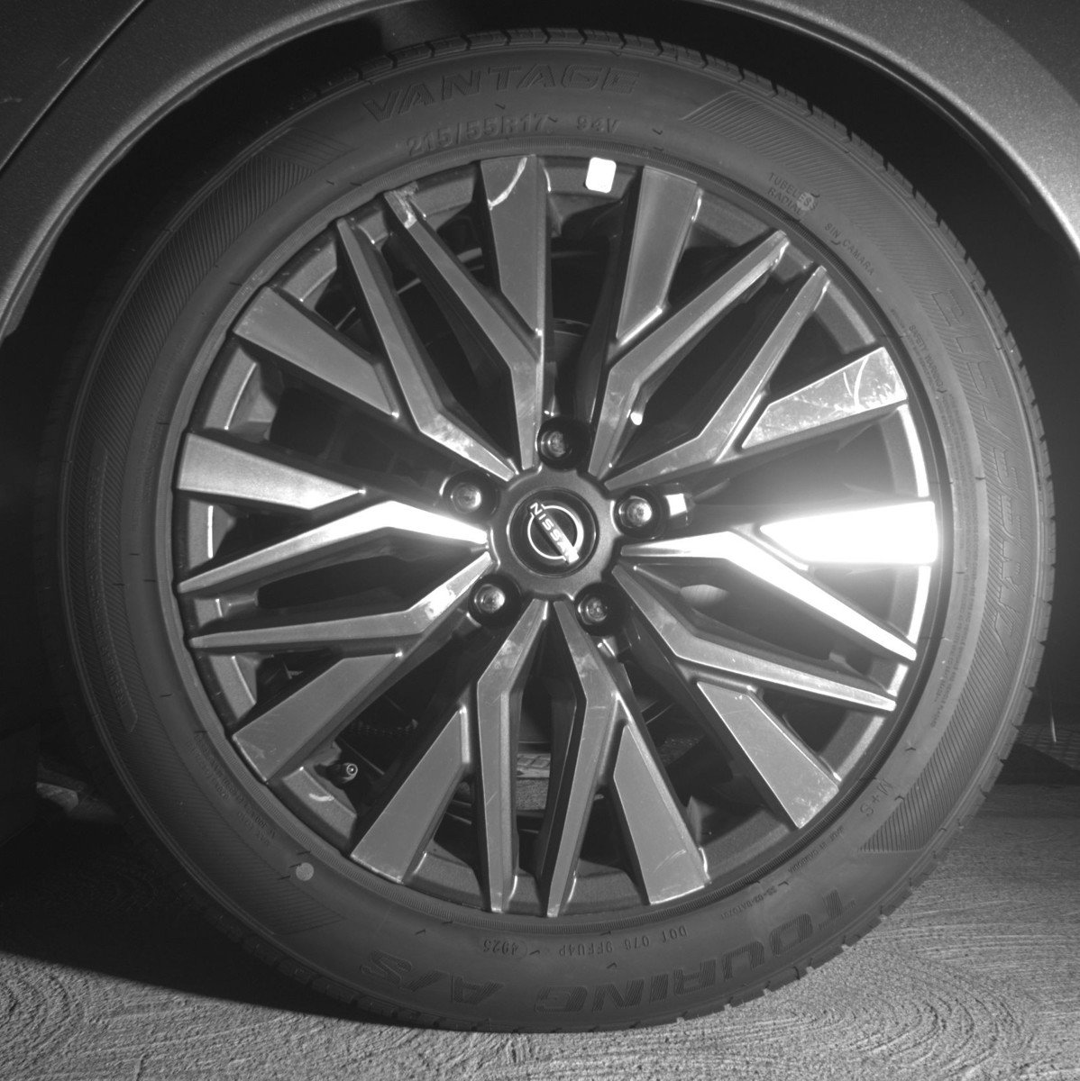 Used 2025 Nissan Altima 2.5 SV image 14