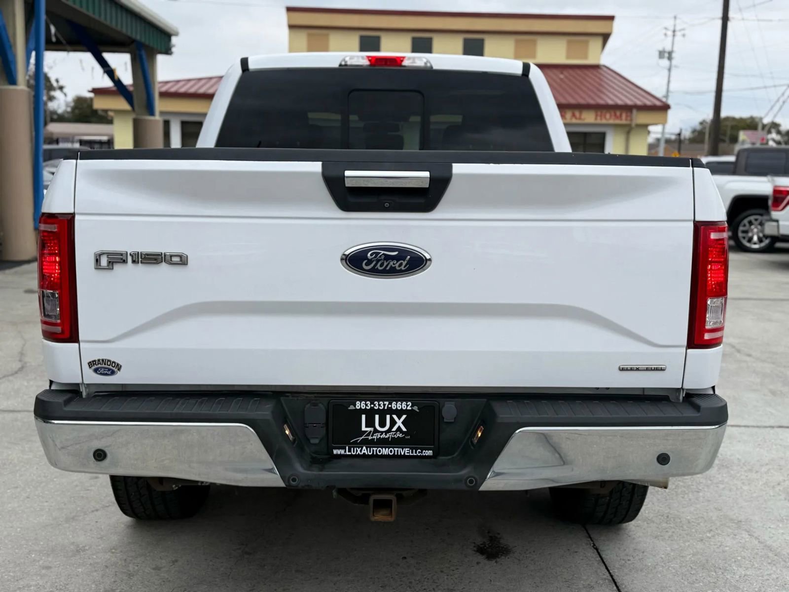 Used 2015 Ford F150 XLT w/ Equipment Group 302A Luxury AWD/4WD image 7