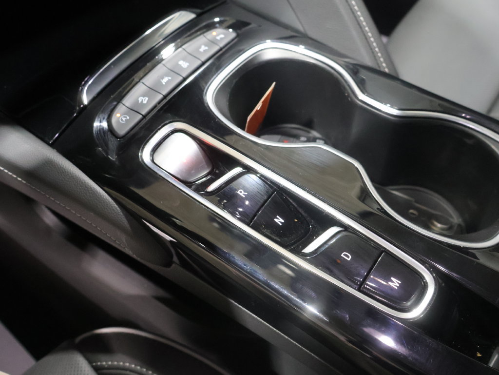 Used 2023 Buick Envision Avenir AWD/4WD image 30