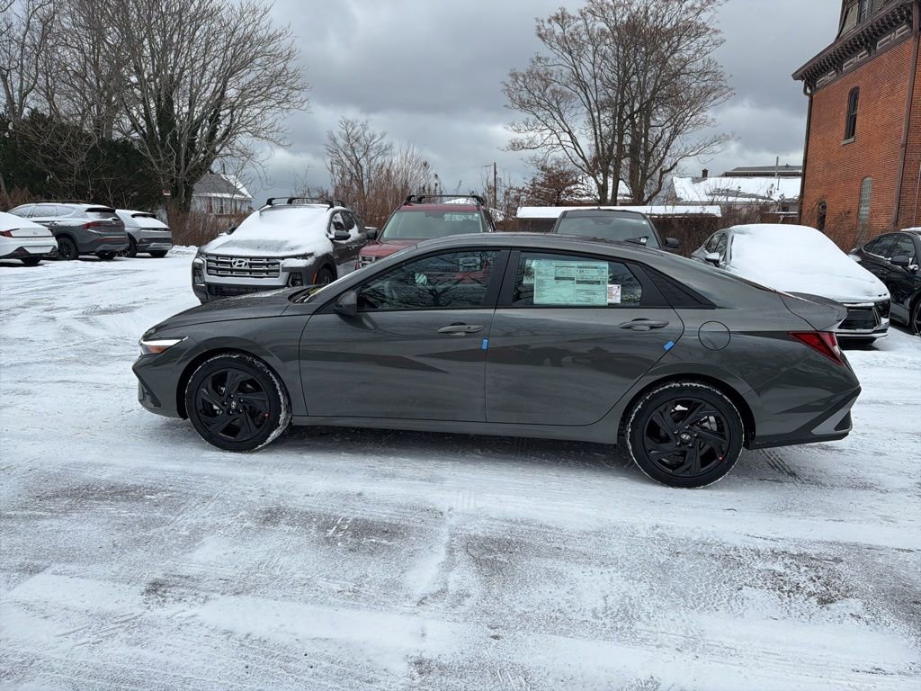 New 2026 Hyundai Elantra Sport image 4