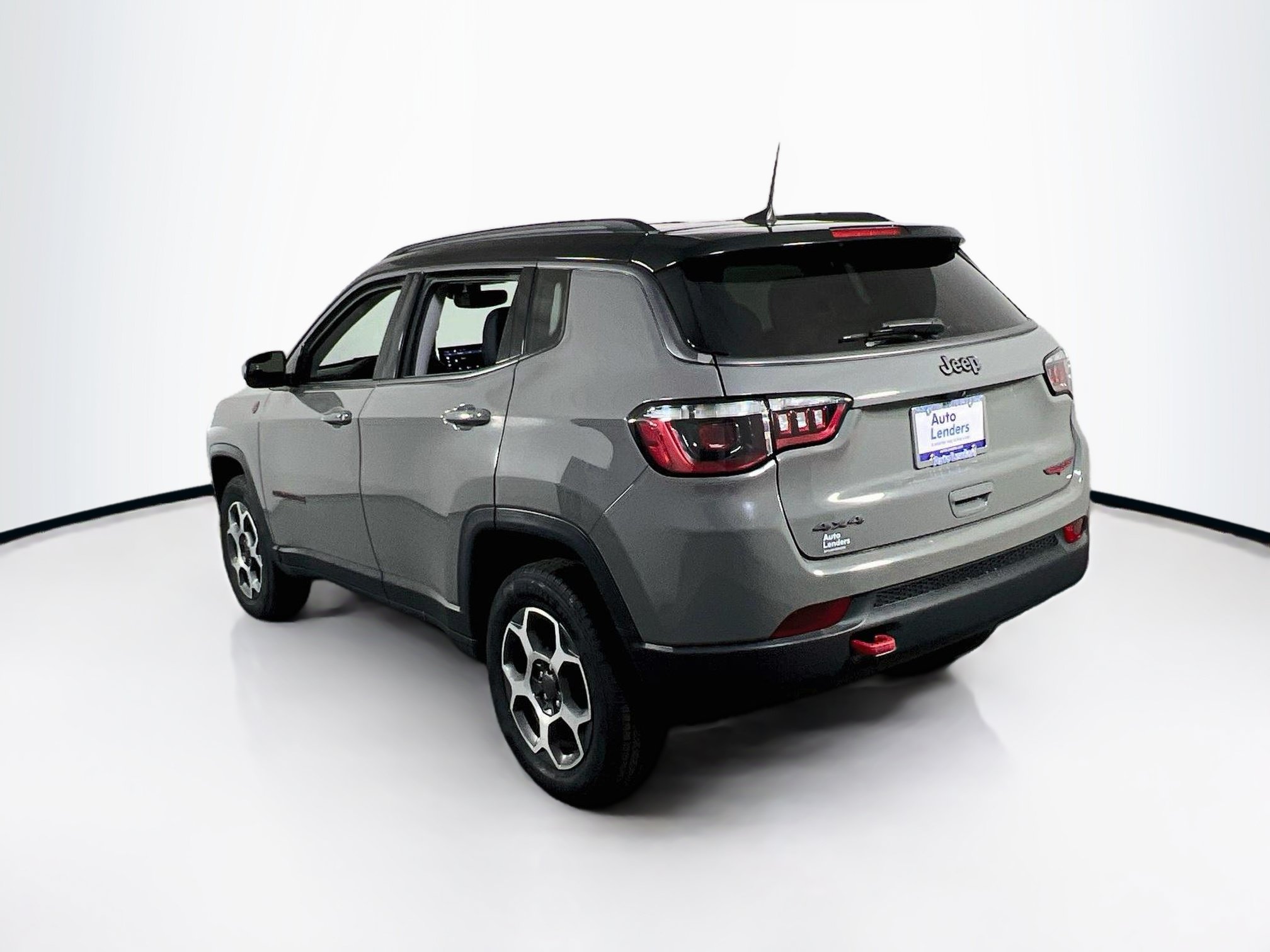 Used 2022 Jeep Compass Trailhawk w/ Trailhawk Convenience Group AWD/4WD image 7