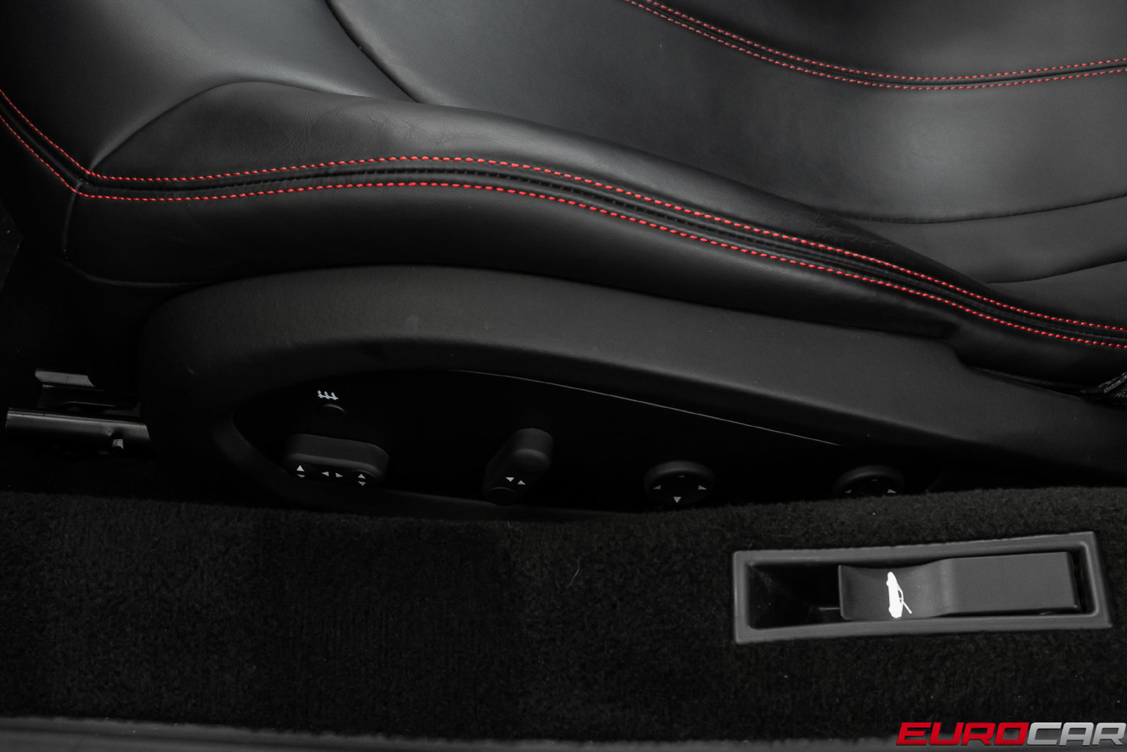 Used 2021 Ferrari F8 Tributo RWD image 48