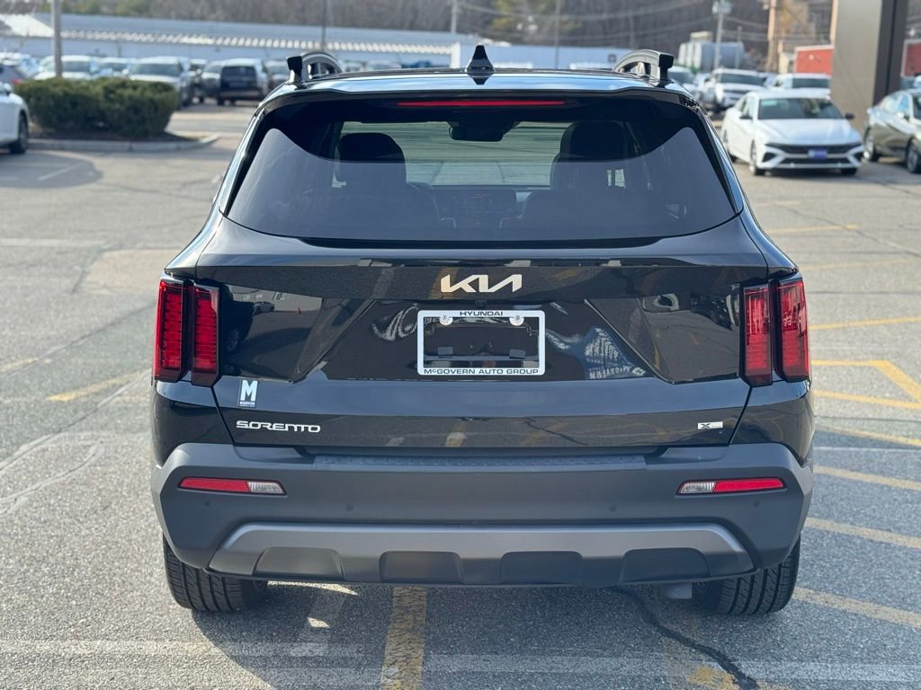 Used 2023 Kia Sorento X-Line EX image 5