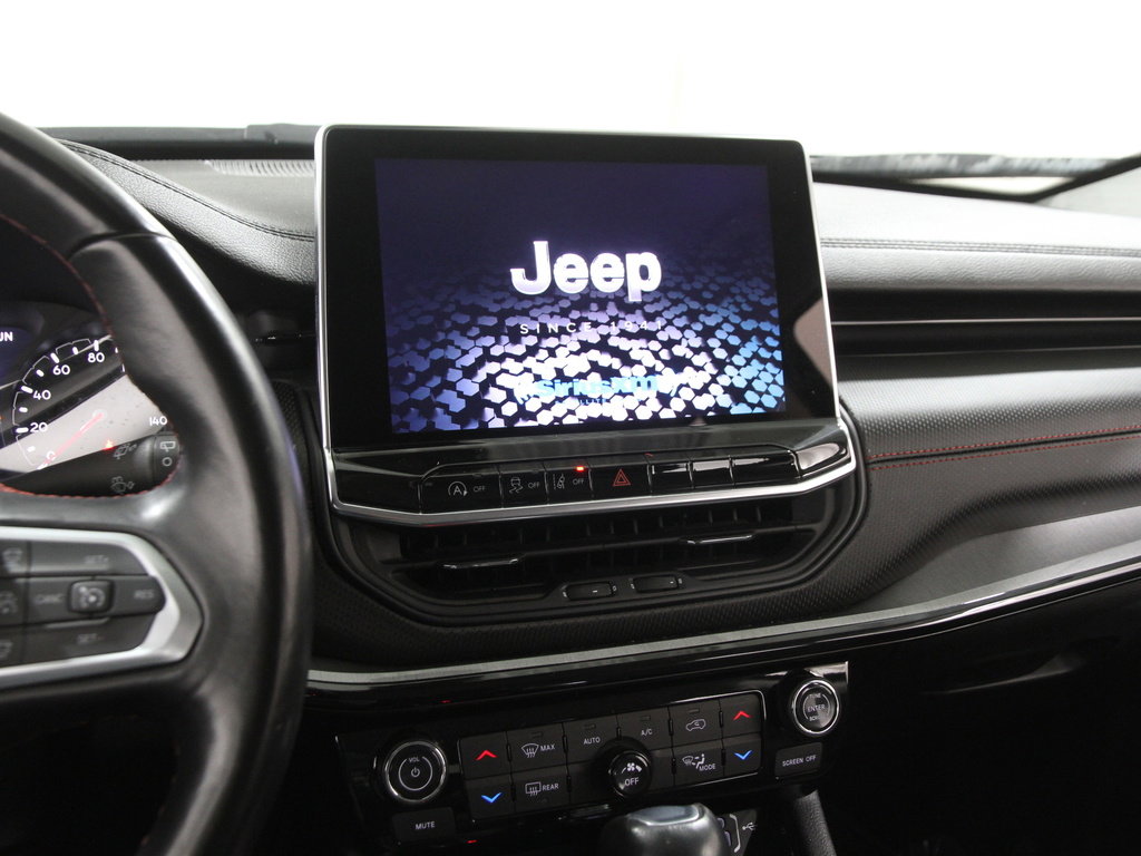 Used 2022 Jeep Compass Trailhawk w/ Trailhawk Convenience Group image 9