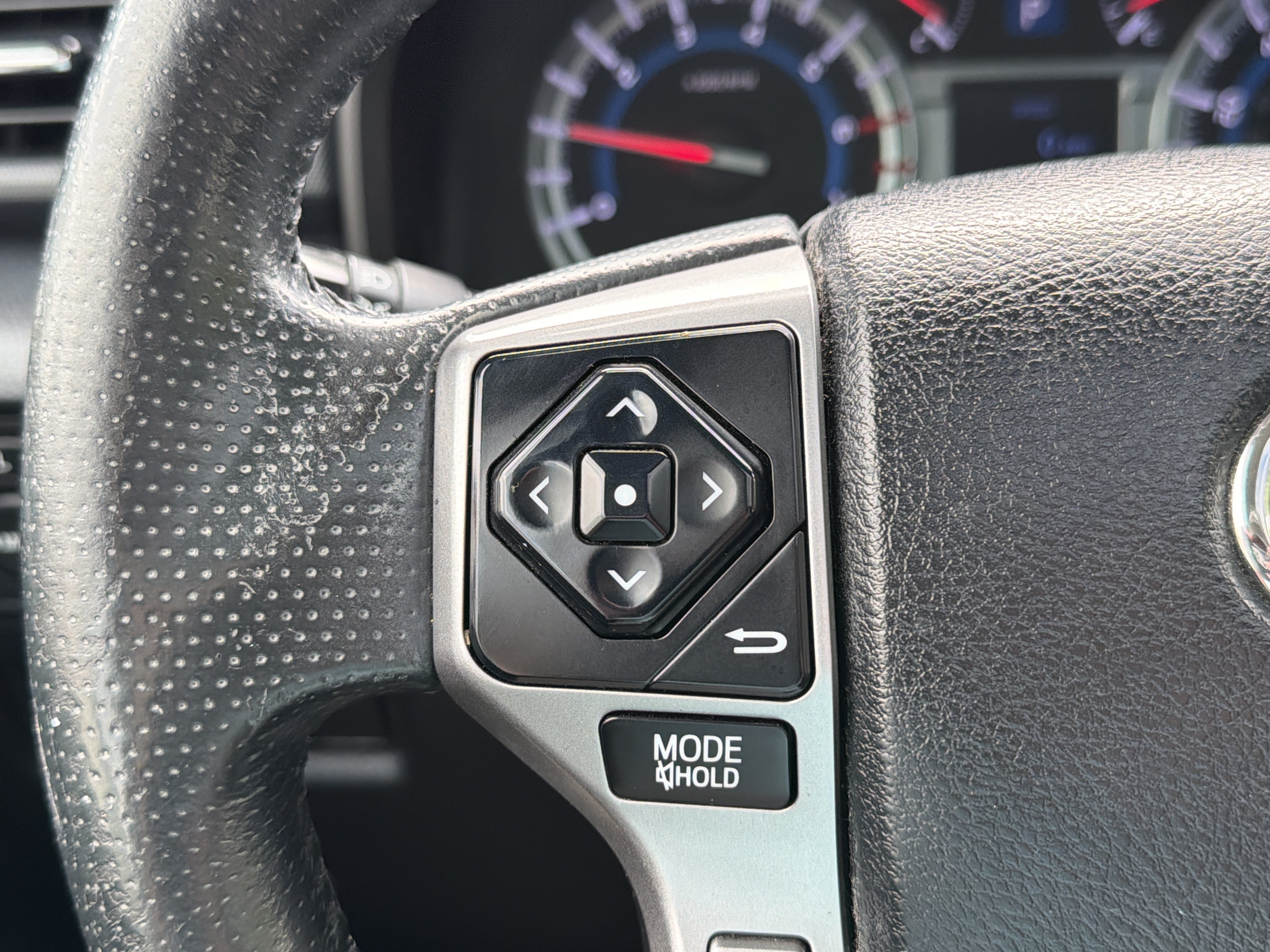 Used 2018 Toyota 4Runner Limited AWD/4WD image 16