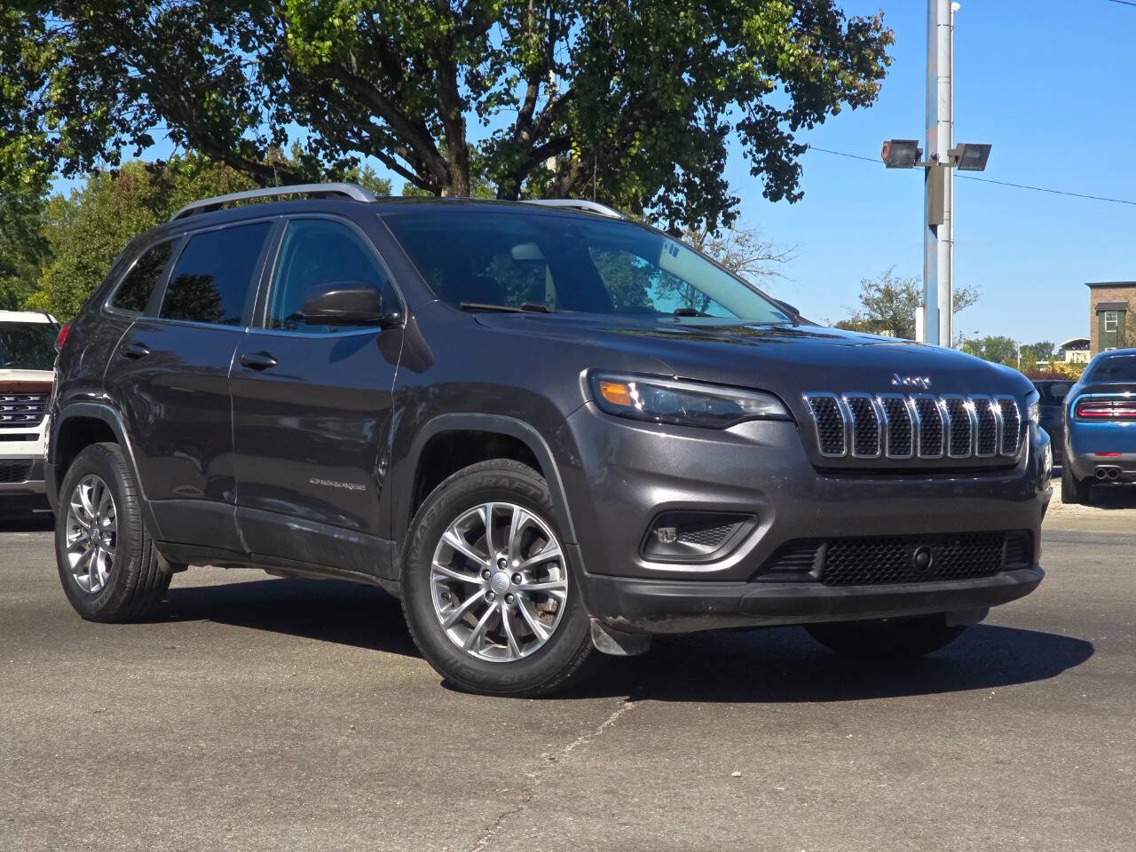 Used 2021 Jeep Cherokee Latitude Lux image 1
