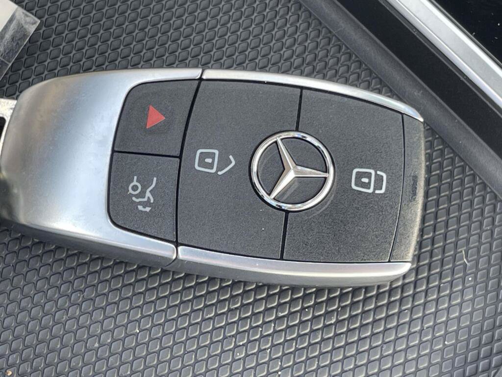 New 2026 Mercedes-Benz GLA 250 4MATIC image 4