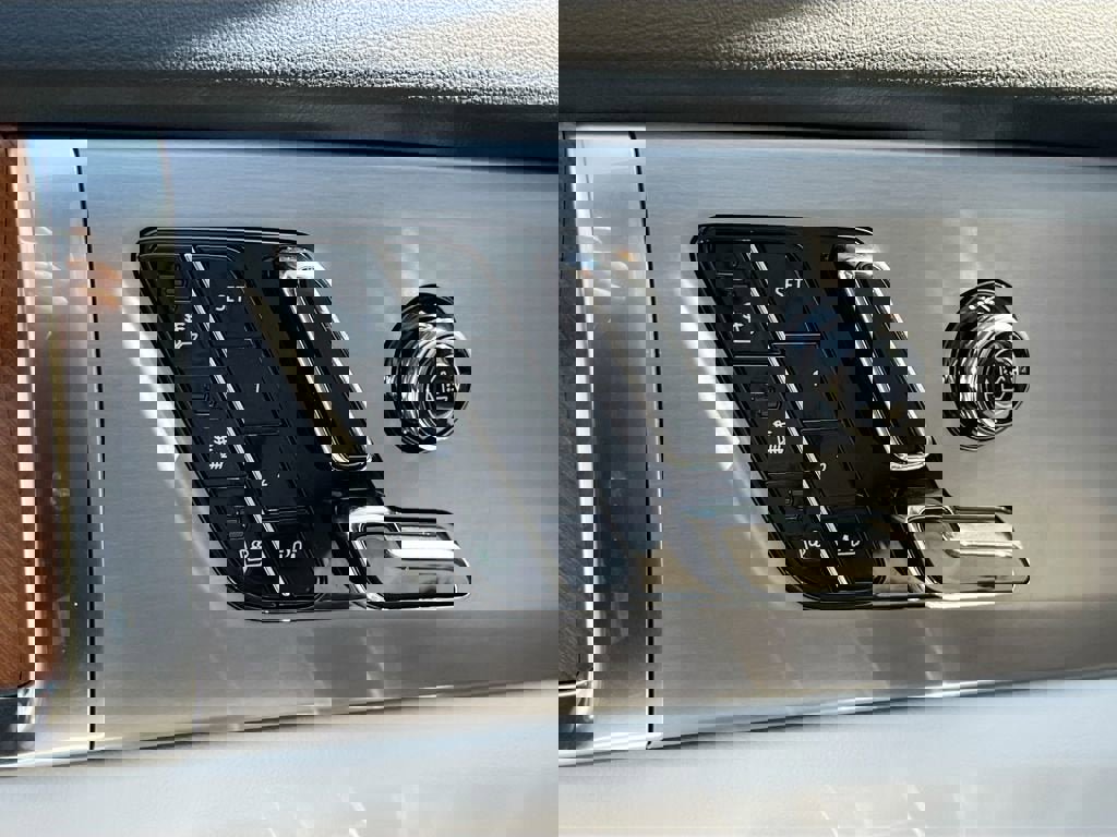 New 2026 Cadillac Vistiq Luxury image 33