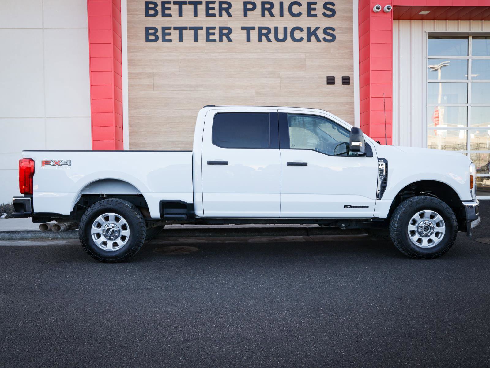 Used 2024 Ford F250 XLT w/ FX4 Off-Road Package image 2