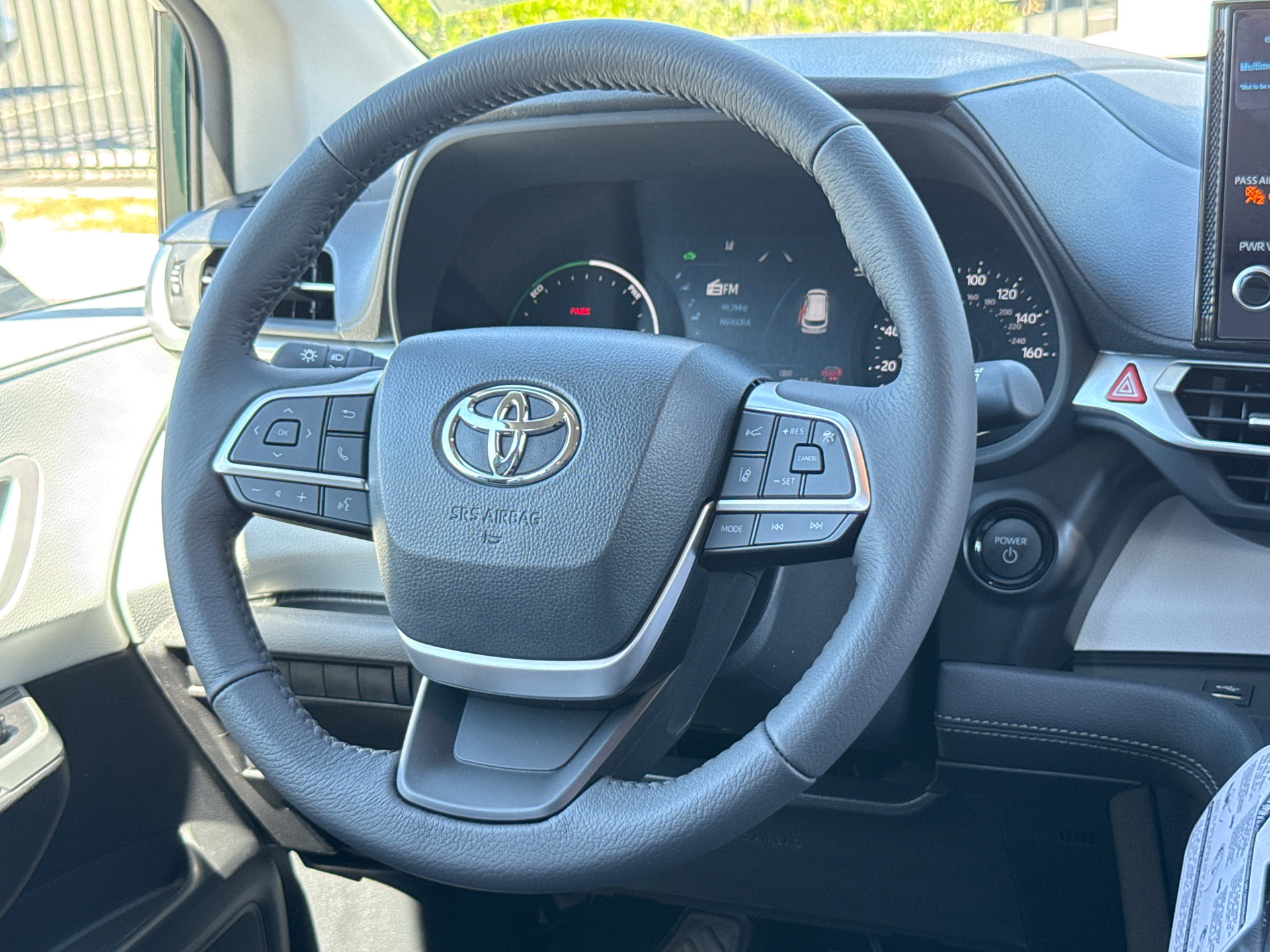 Certified 2026 Toyota Sienna XLE image 22