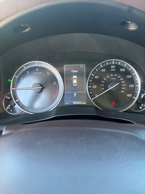 Used 2016 Lexus ES 350 w/ Luxury Package w/Wood Trim FWD image 10