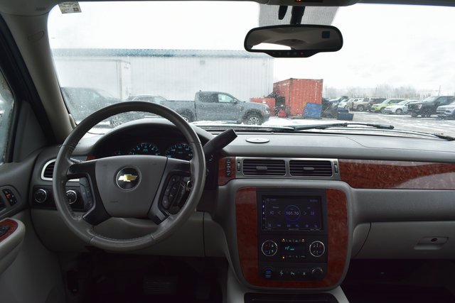 Used 2007 Chevrolet Suburban LT image 29