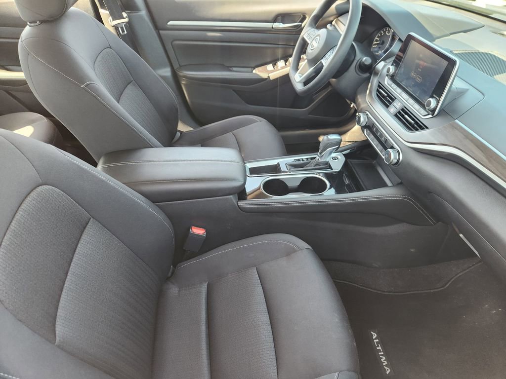 Used 2023 Nissan Altima 2.5 SV image 10