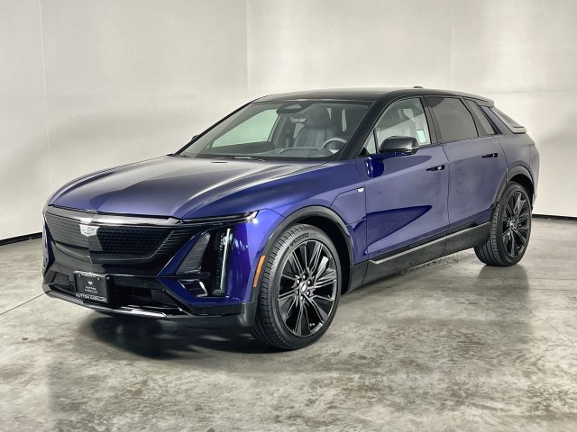 Used 2026 Cadillac Lyriq Signature Sport AWD/4WD image 4