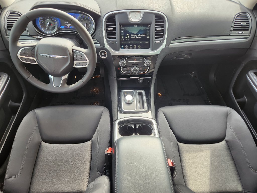Used 2023 Chrysler 300 Touring w/ Sport Appearance Package RWD image 5