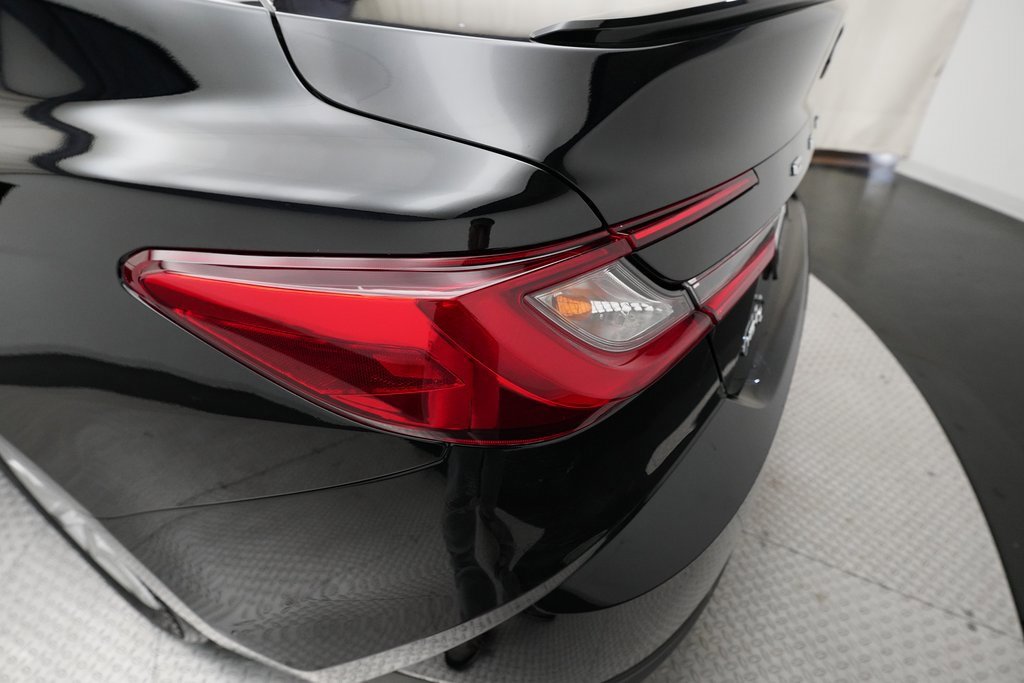 Used 2025 Toyota Camry LE image 31