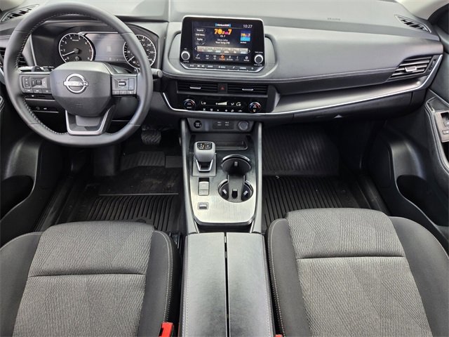 Certified 2025 Nissan Rogue SV image 8