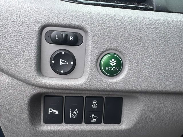 Used 2017 Honda Pilot Touring image 13