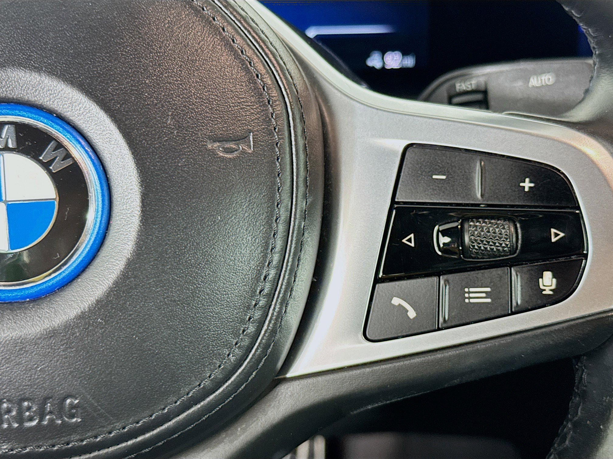 Used 2023 BMW i4 eDrive40 w/ M Sport Package image 14