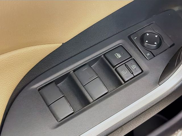 Used 2020 Toyota RAV4 XLE w/ Convenience Package AWD/4WD image 19