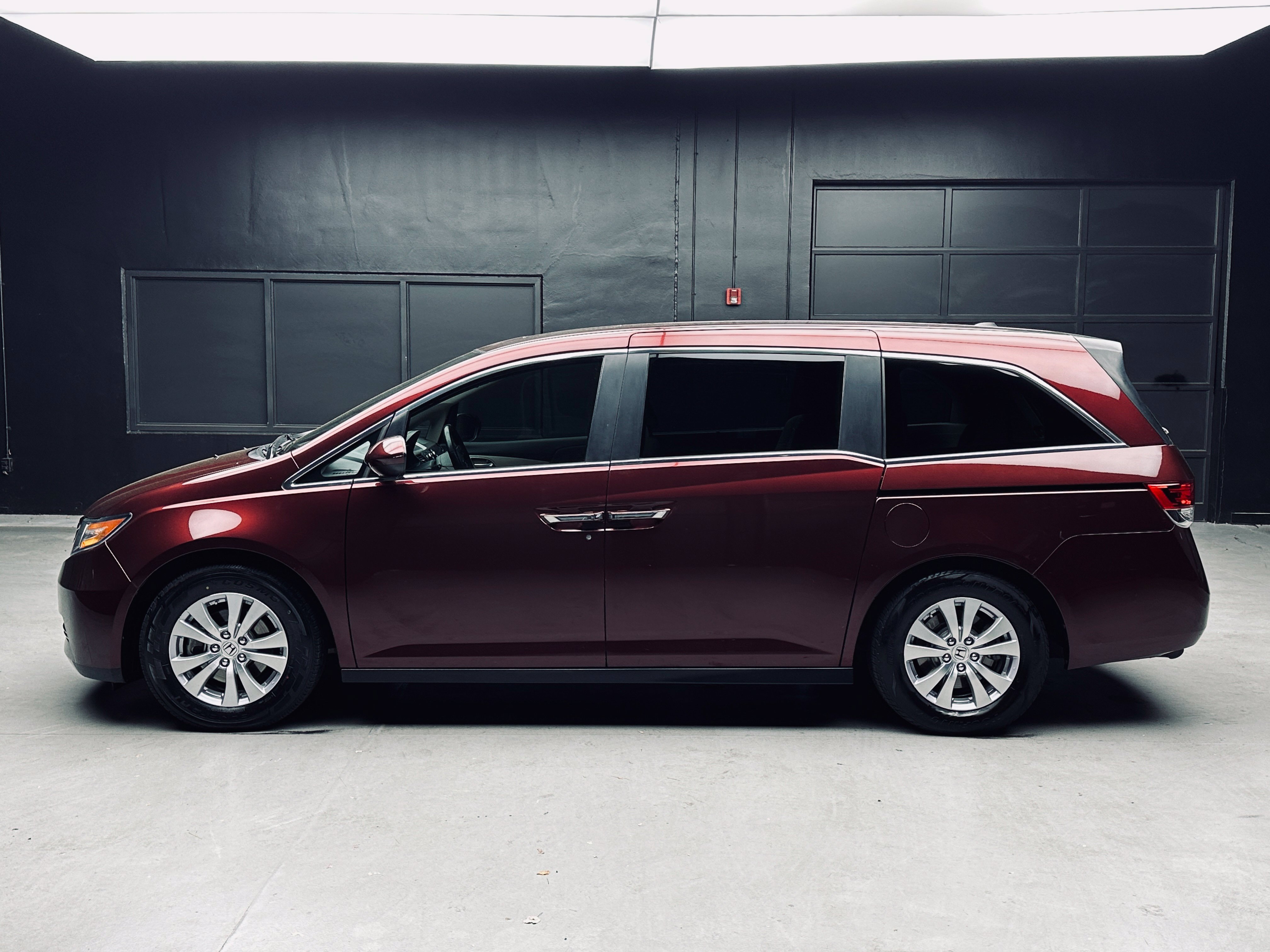 Used 2016 Honda Odyssey EX-L image 3