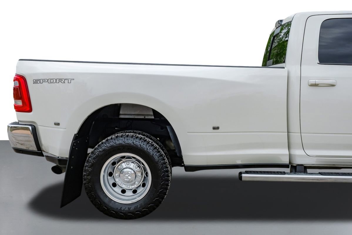 Used 2024 RAM 3500 Laramie w/ Sport Appearance Package image 6