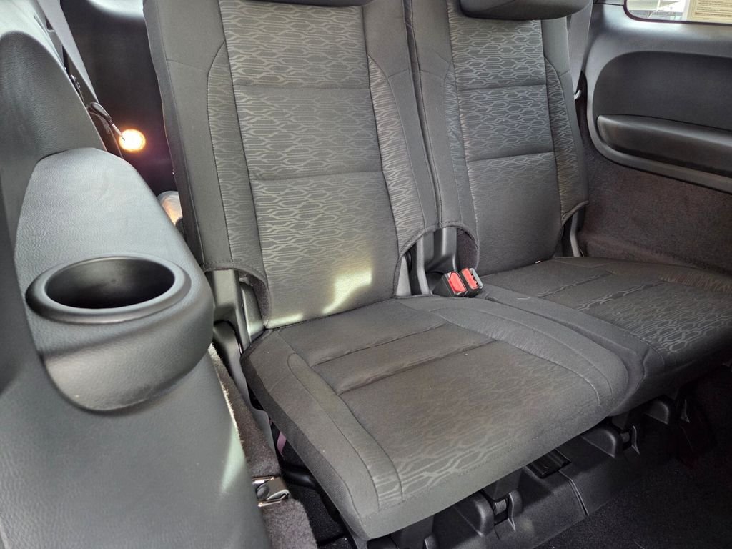 Used 2025 Dodge Durango R/T w/ Blacktop Package AWD/4WD image 17