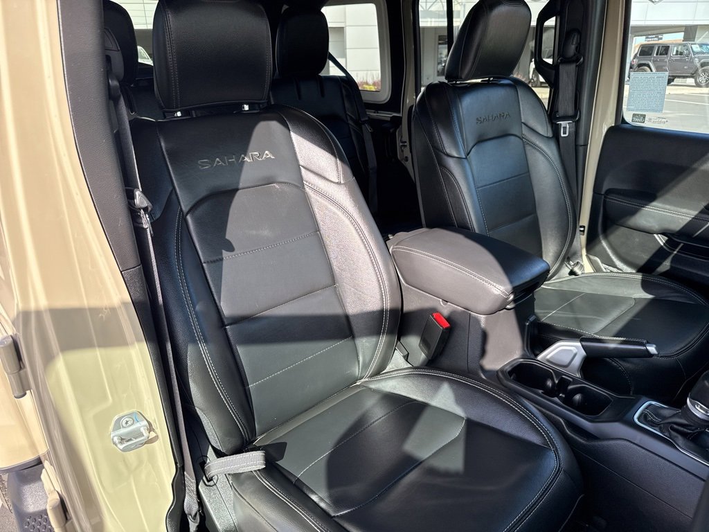 Used 2022 Jeep Wrangler Unlimited Sahara 4xe image 12