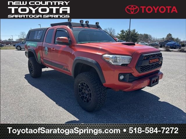 Used 2016 Toyota Tacoma TRD Sport w/ Towing Package image 1