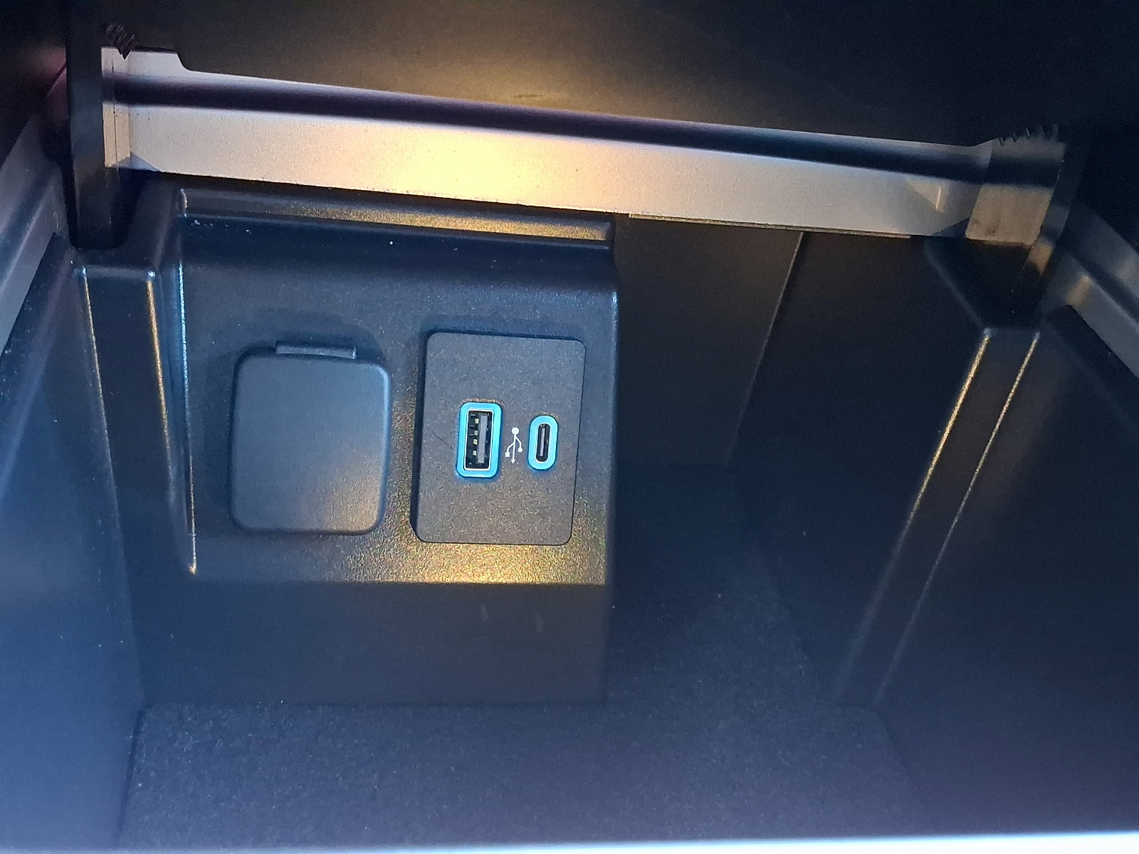 Certified 2021 Ford Explorer XLT image 26