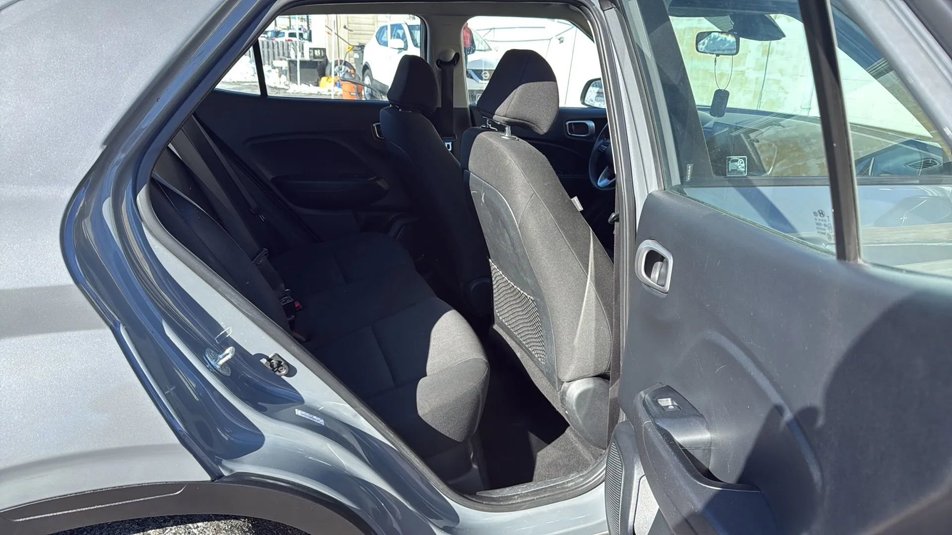 Used 2021 Hyundai Venue SE image 24