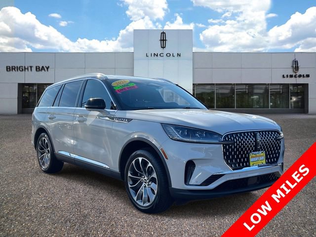 Used 2025 Lincoln Aviator Reserve w/ Illumination Package image 1